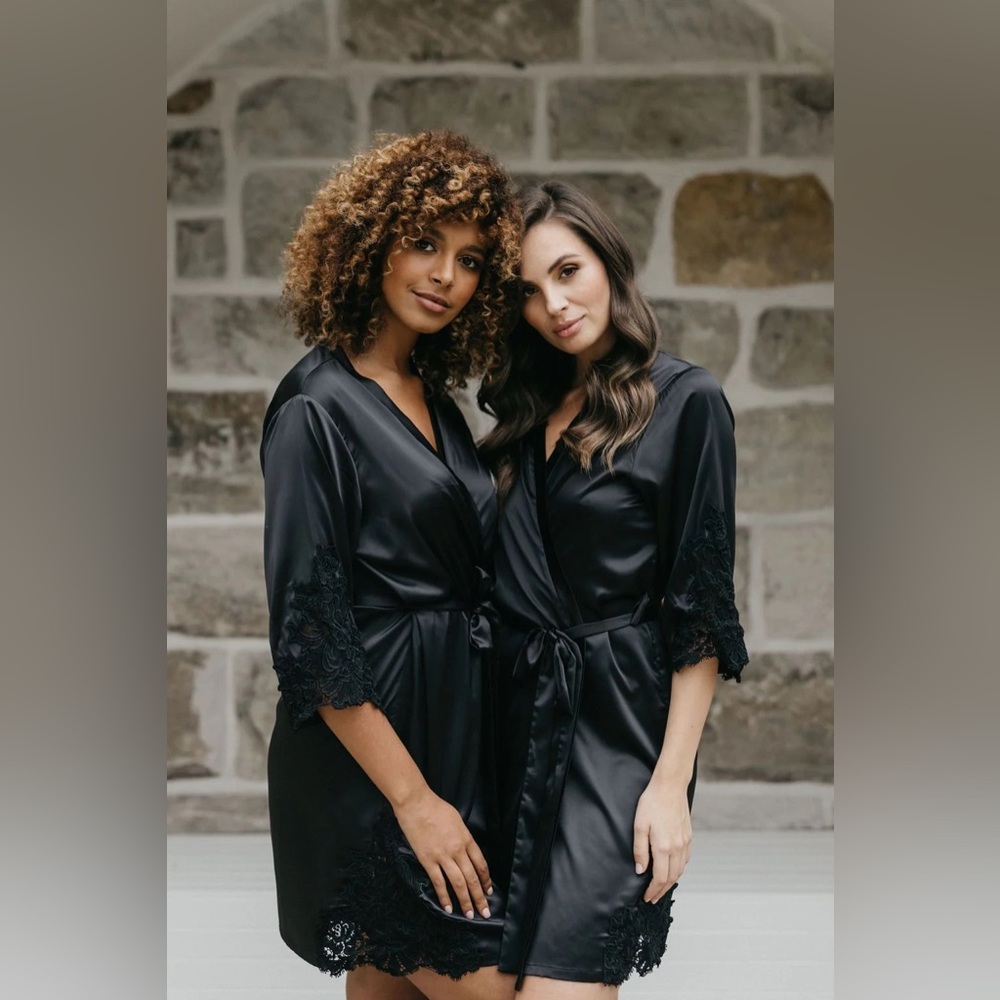 Lace Trim Robe - Picture 3 of 4